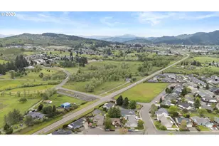 126 Lilly Ct, Sutherlin, OR 97479 - Photo 29