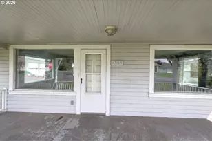 308 1st St, Garibaldi, OR 97118 - Photo 5