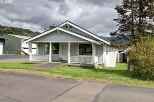308 1st St, Garibaldi, OR 97118 - Photo 47