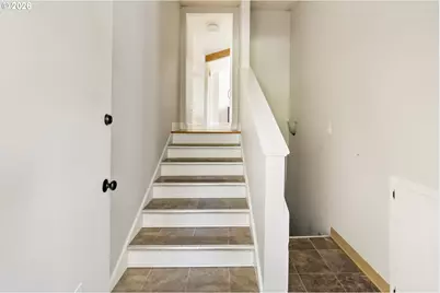 6305 N Delaware Ave, Portland, OR 97217 - Photo 21