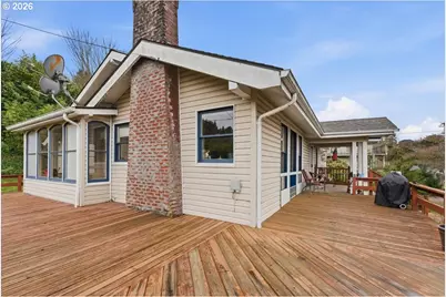 706 W B St., Rainier, OR 97048 - Photo 37