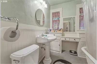 706 W B St., Rainier, OR 97048 - Photo 13