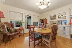 706 W B St, Rainier, OR 97048 - Photo 7