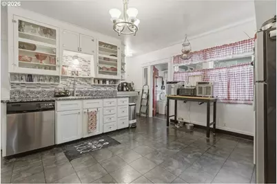 706 W B St., Rainier, OR 97048 - Photo 11