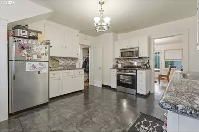 706 W B St., Rainier, OR 97048 - Photo 9