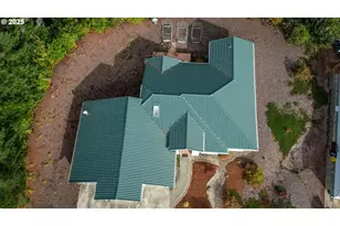 2184 13th St, Florence, OR 97439 - Photo 5