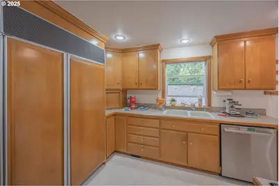 2184 13th St, Florence, OR 97439 - Photo 19