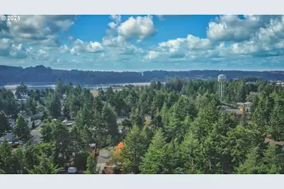 2184 13th St, Florence, OR 97439 - Photo 43