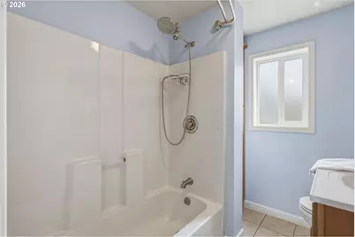 606 N 16th Ave, Kelso, WA 98626 - Photo 17