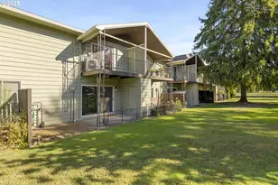 1418 NE Hogan Dr, Gresham, OR 97030 - Photo 35