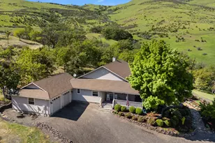 2809 Dead Indian Memorial Rd, Ashland, OR 97520 - Photo 45