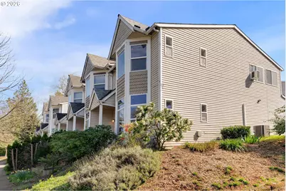 10324 NE Fargo St, Portland, OR 97220 - Photo 3