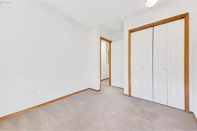 10324 NE Fargo St, Portland, OR 97220 - Photo 27