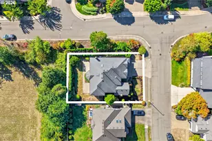 17994 St Clair Dr, Lake Oswego, OR 97034 - Photo 43