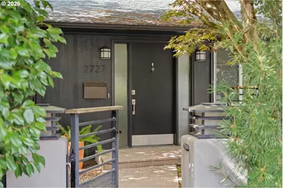 2727 SW Patton Ct, Portland, OR 97201 - Photo 3
