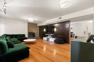 2727 SW Patton Ct, Portland, OR 97201 - Photo 33