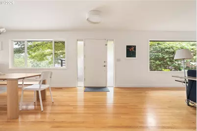 2727 SW Patton Ct, Portland, OR 97201 - Photo 9