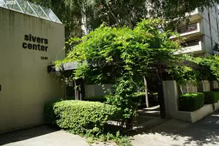 2211 SW 1st Ave, Portland, OR 97201 - Photo 17