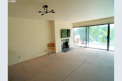 2211 SW 1st Ave #303, Portland, OR 97201 - Photo 7