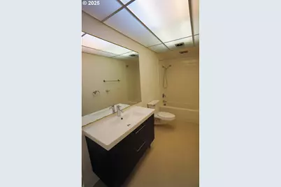 2211 SW 1st Ave #303, Portland, OR 97201 - Photo 15