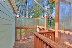 303 Manzanita Dr, Florence, OR 97439 - Photo 41