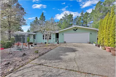303 Manzanita Dr, Florence, OR 97439 - Photo 3