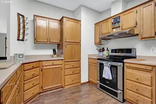 303 Manzanita Dr, Florence, OR 97439 - Photo 15