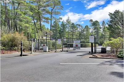 303 Manzanita Dr, Florence, OR 97439 - Photo 45