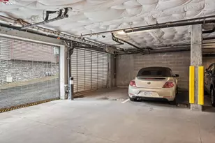 7910 SW 31st Ave, Portland, OR 97219 - Photo 17