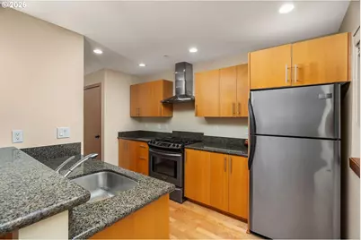 7910 SW 31st Ave #203, Portland, OR 97219 - Photo 7