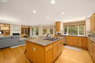 1727 SW Westwood Dr, Portland, OR 97239 - Photo 7