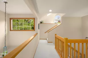 1727 SW Westwood Dr, Portland, OR 97239 - Photo 17