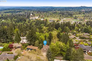 1727 SW Westwood Dr, Portland, OR 97239 - Photo 39
