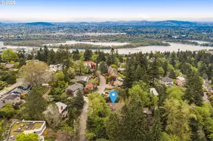 1727 SW Westwood Dr, Portland, OR 97239 - Photo 39