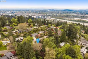 1727 SW Westwood Dr, Portland, OR 97239 - Photo 33