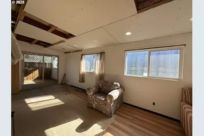 25656 Wildwood Rd, Veneta, OR 97487 - Photo 23