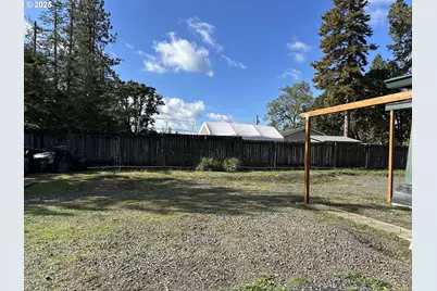 25656 Wildwood Rd, Veneta, OR 97487 - Photo 21