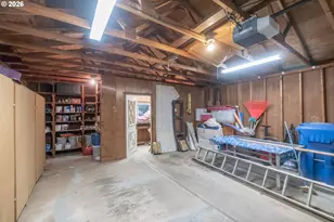 2120 Robins Ln SE, Salem, OR 97306 - Photo 11