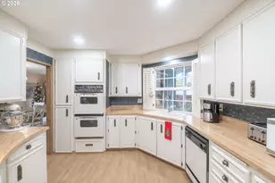 2120 Robins Ln SE, Salem, OR 97306 - Photo 19