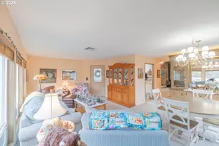 2120 Robins Ln SE, Salem, OR 97306 - Photo 21