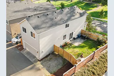 2002 S Taverner Dr, Ridgefield, WA 98642 - Photo 3