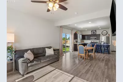 2002 S Taverner Dr, Ridgefield, WA 98642 - Photo 9