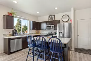2002 S Taverner Dr, Ridgefield, WA 98642 - Photo 17