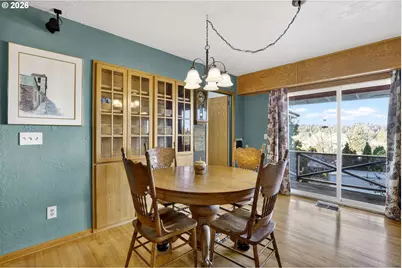 186 NE Shafford Ave, Estacada, OR 97023 - Photo 9