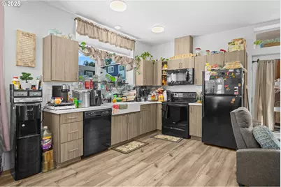 13425 SE Foster Rd #40, Portland, OR 97236 - Photo 15