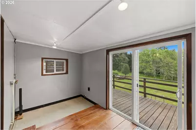 1820 E Cedar St, Myrtle Point, OR 97458 - Photo 19