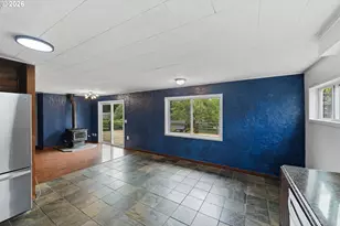 1820 E Cedar St, Myrtle Point, OR 97458 - Photo 7