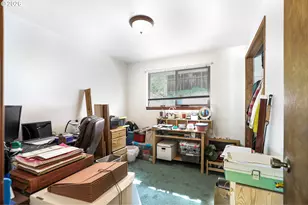 1147 Oak St W, The Dalles, OR 97058 - Photo 15