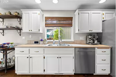 17800 SW Bryan Way, Beaverton, OR 97007 - Photo 15