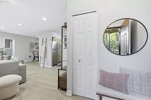 11263 SW Springwood Dr, Portland, OR 97223 - Photo 11